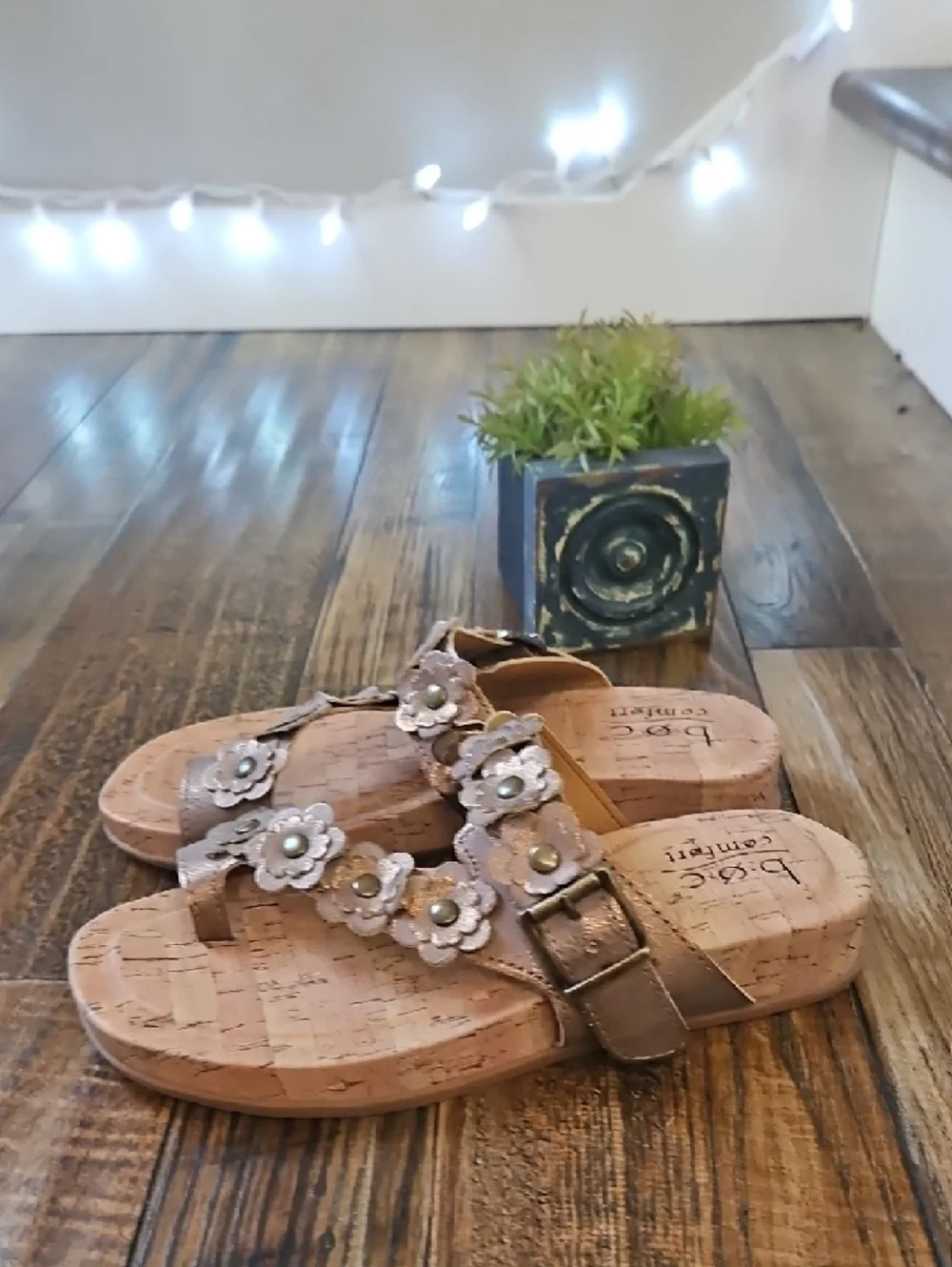 b.o.c. slide sandals